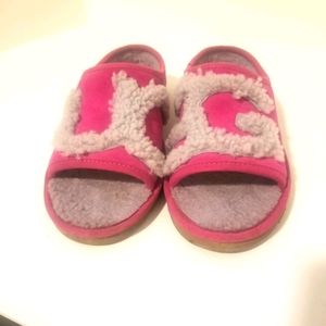 UUG open toe slippers pink